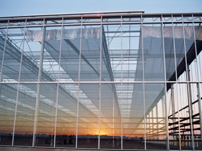 智能玻璃温室大棚的有点有哪些？